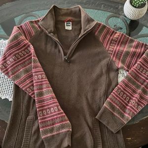 The North Face sweater with zipper in front